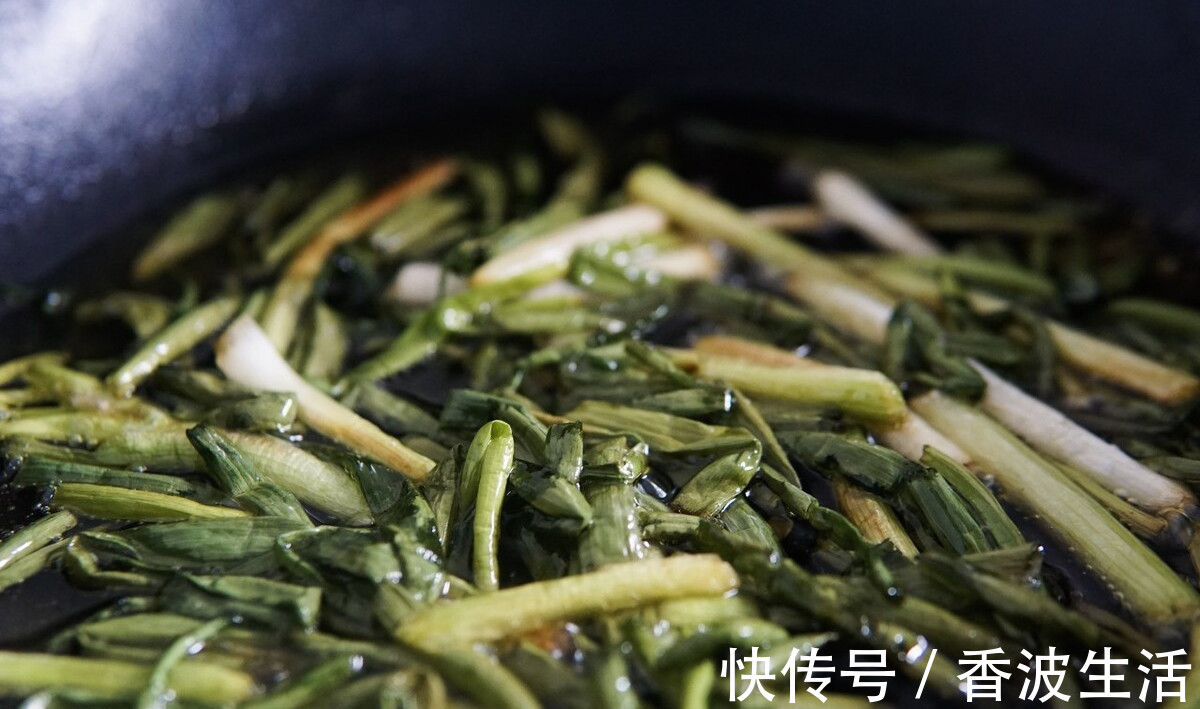 味道|拌饺子馅，加生油还是熟油？教你正确做法，别加错了，味道差很多