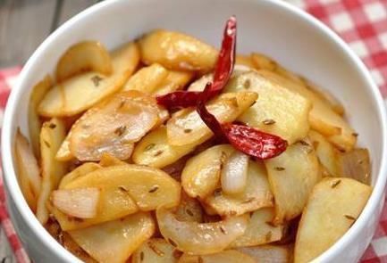 阴道炎|洋葱和此物一起炒,眼袋消了、皱纹少了,还预防女性阴道炎