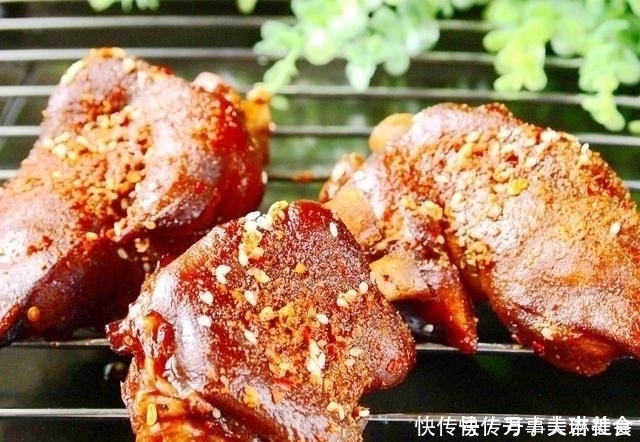 烧烤|如果有人请你免费吃烧烤，且只能点1样食物，你想点什么呢