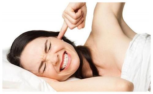 长期|长期戴“玉手镯”，女人会悄悄发生3大“改观”，你感受到了吗？