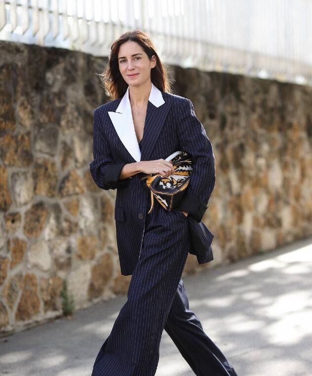 西班牙博主Gala复古中带着点中性 创意优雅又别具韵味的穿搭