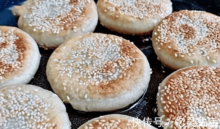 小饼|做糯米饼时,不要只加糯米粉,多加点它,香甜软糯不粘牙,特好吃