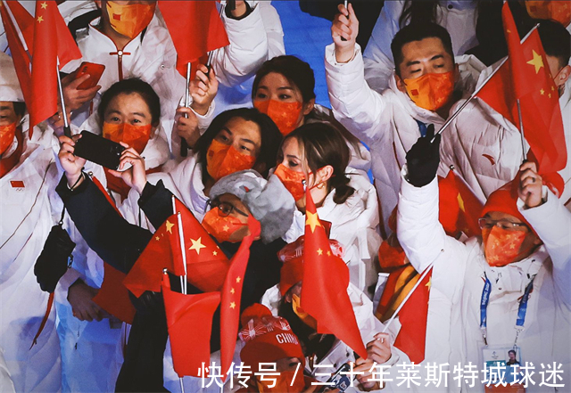苏翊鸣|康辉连催三遍:请运动员落座!全玩疯了继续蹦迪:接着奏乐接着舞