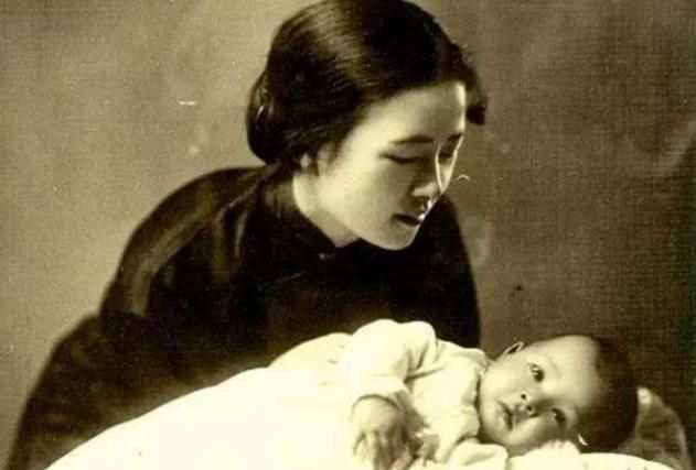 墓碑|张幼仪去世后墓碑上写了四个字,代表在死之前她终于放下了徐志摩