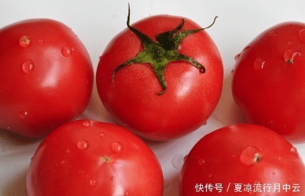 买西红柿技巧很重要，教你4个挑选技巧，西红柿酸酸甜甜味道正！