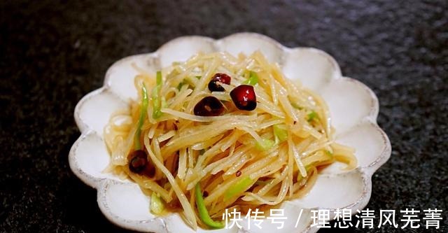 菜籽油|家里土豆堆积如山，做一道酸辣土豆丝，营养美味，美味可口！