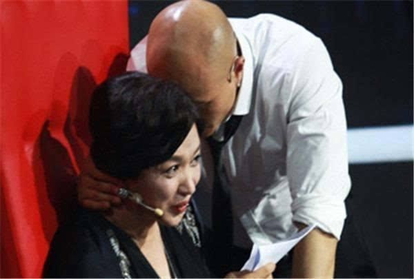 乐嘉|红极一时的“导师”乐嘉,为何如今过得这么惨?为人不可太高调