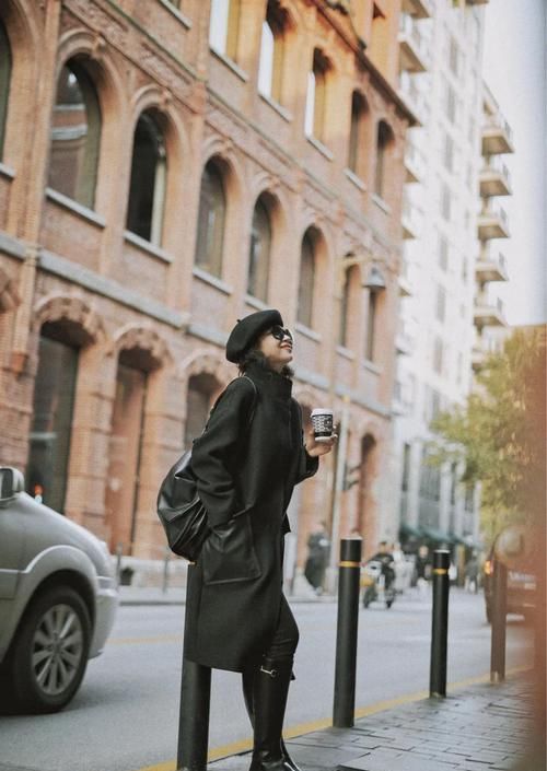 有一种穿搭，叫大衣配裤子，学三木这样穿，美出新高度