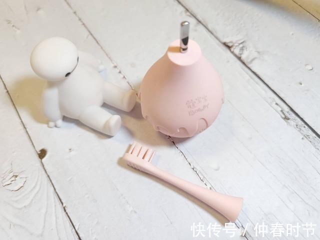 咸蛋超人|孩子排斥刷牙的原因？种草两款儿童电动牙刷，让孩子爱上刷牙