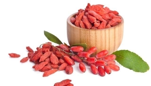 日常生活中|枸杞加它泡水喝，一周后，或许可以把肾补强，肝也逐渐变干净！