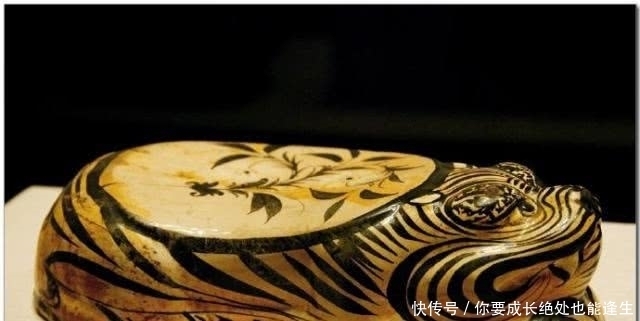 喜欢|我国古代女子,为何喜欢又高又硬的瓷枕头?专家:设计方便女子