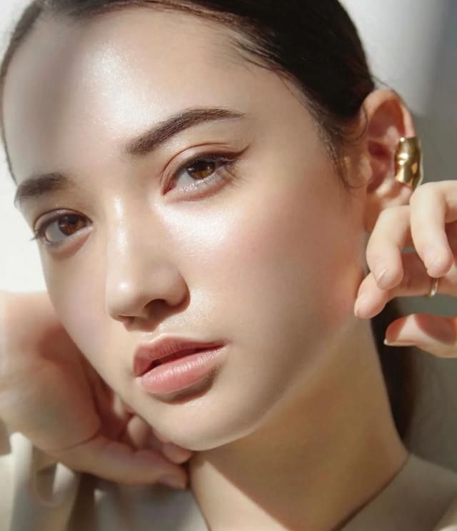 底妆大干货明星化妆师们的底妆秘籍，我终于给你们搞来啦