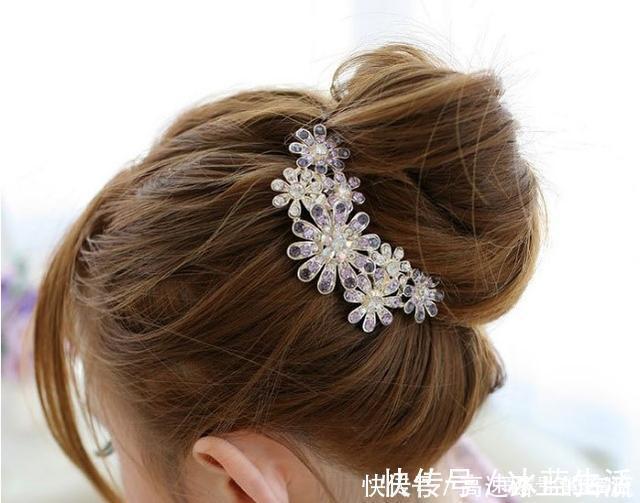 雍正@现代时尚设计师的灵感很多都来源于雍正《十二美人图》,不信你看