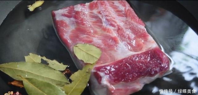 梅菜扣肉最好吃的做法,简单美味又下饭,看看你喜欢吃不?