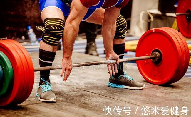 肌群|圆背硬拉——检验新人与高手训练水平的动作,完成大重量更轻松