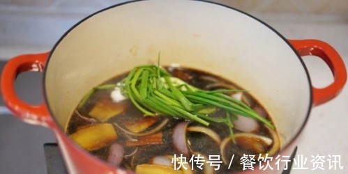 鸡皮|做了55年的豉油鸡,豉油不是重点!大厨教你正宗的做法,飘香百米