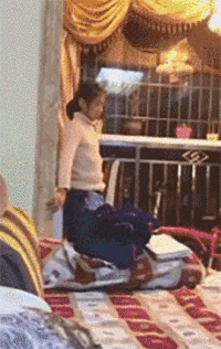 |搞笑笑话，动图：杆一沉，就知道是条大鱼！