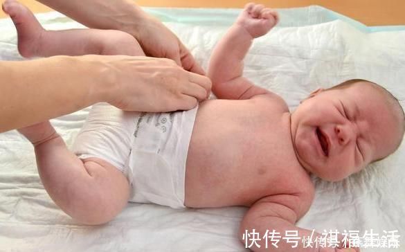 小宝宝|宝宝有没有过度喂养,可以通过这4个“方面”观察一下