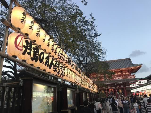 寻城记在东京浅草蹲大排档 饮大啤 挤蜗居 做一回地道日本人 天合乐学帮助家长发现孩子的更多可能