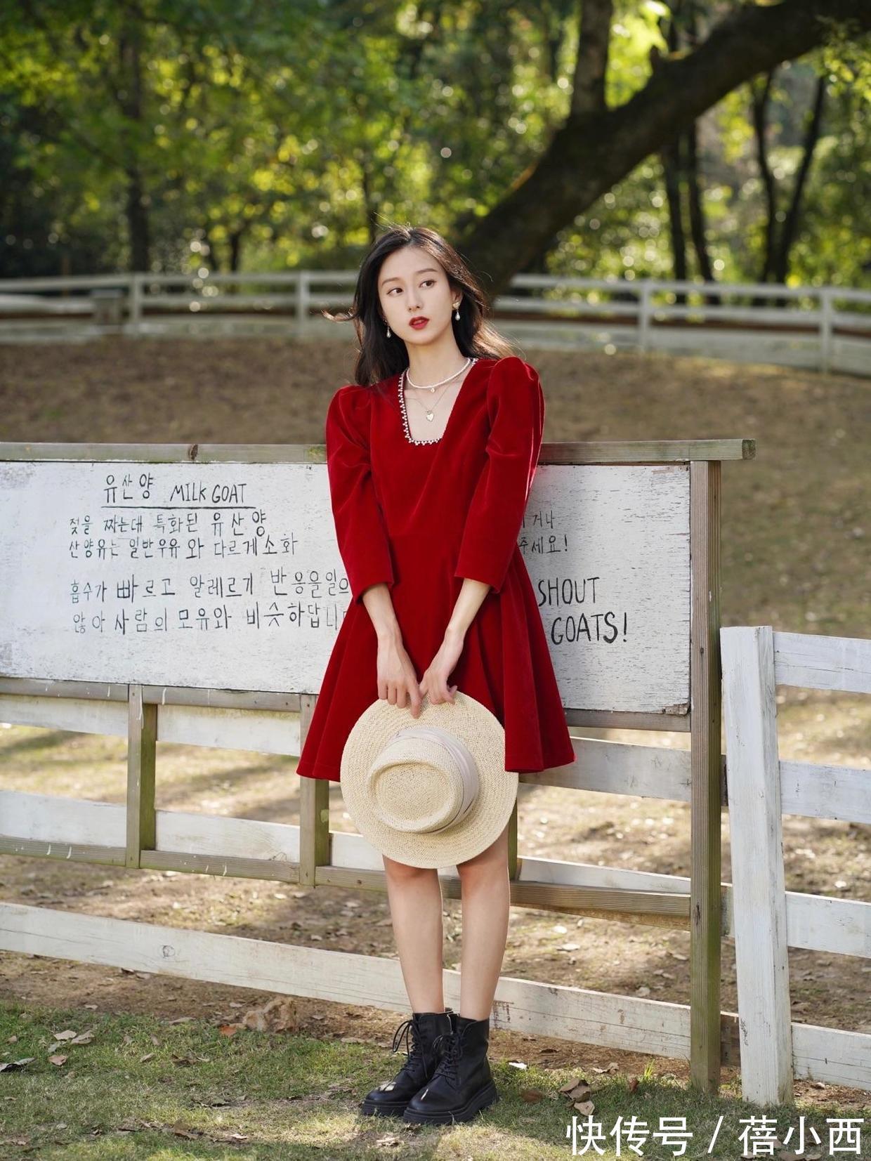 战袍|新年战袍你准备好了吗?“红色连衣裙”吸睛满分,优雅又有女人味