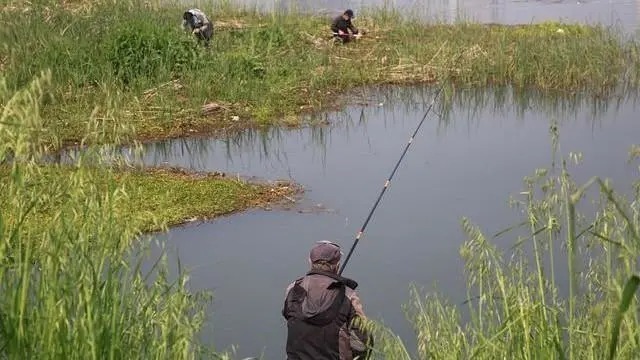 冬季钓鱼:这四大首选钓位新手要知晓,钓大鱼从此再也不愁!