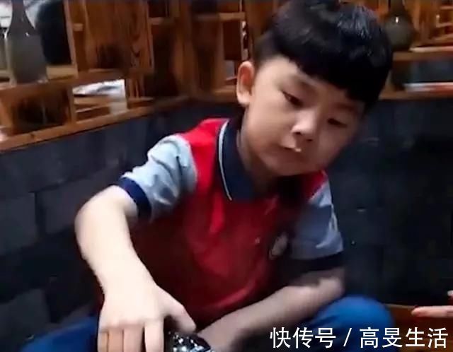 父母|幼儿园过出养老院的气质，这些孩子深得老人的精髓，网友：笑死了