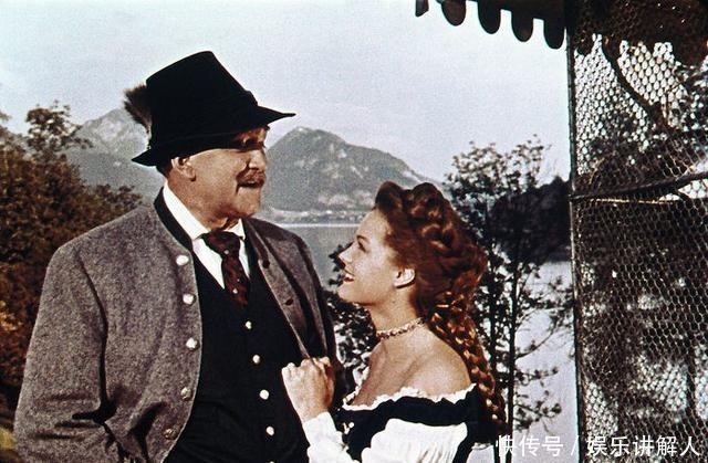 茜茜公主|《茜茜公主1》隐含着对城市的资本主义批判