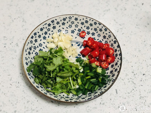 老爷子|夏天吃黄瓜、番茄不如它，每斤不到1元钱，营养丰富，老爷子爱吃