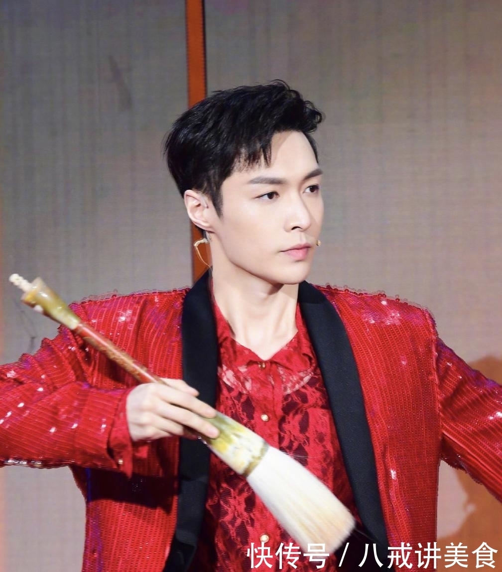 张子枫 杨紫参加《向往的生活》,三个细节打破与张艺兴的恋情绯闻