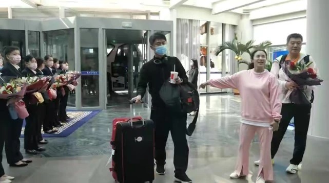 国乒队|国乒回归再获特殊待遇!王楠举动温馨有爱,无愧“国乒娘家人”