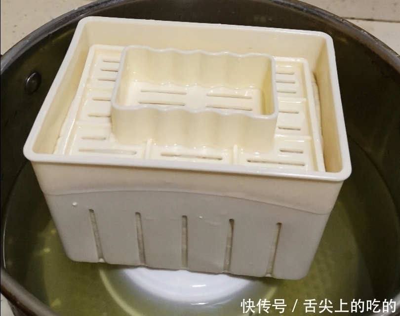 想吃豆腐很简单,一碗黄豆在家就可以搞定,又香又嫩零添加