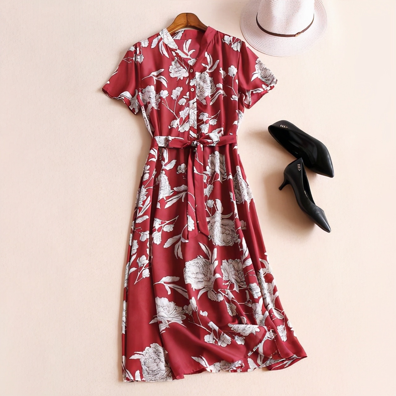 裙身|女人年过三十不年轻没关系,但往后就得有气质韵味连衣裙精致自己