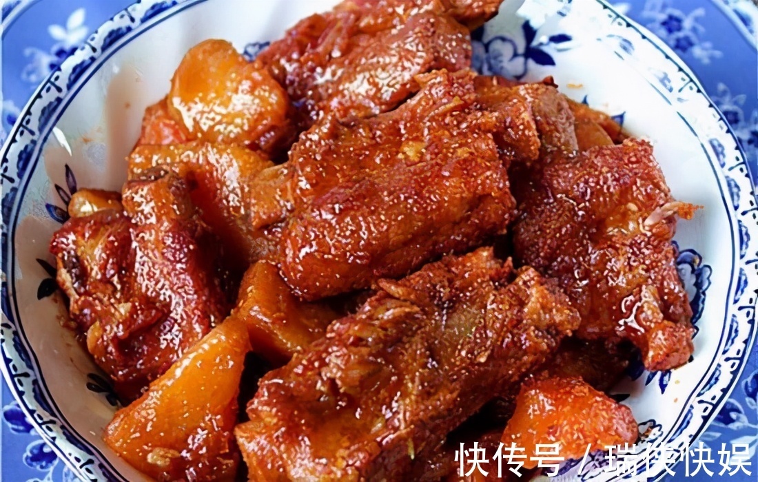 红辣椒|女性到了中年,不妨多吃三种美食,美白护肤,抗衰老,美容养颜