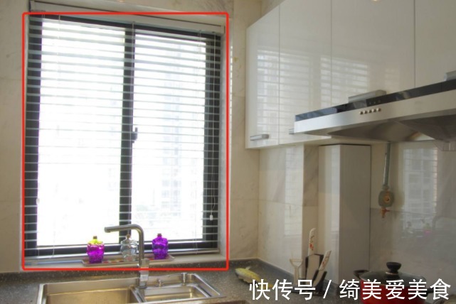 墙纸|当初装修蠢钝如猪!白烧25W做这18个鸡肋地方!拆了可惜看着心烦