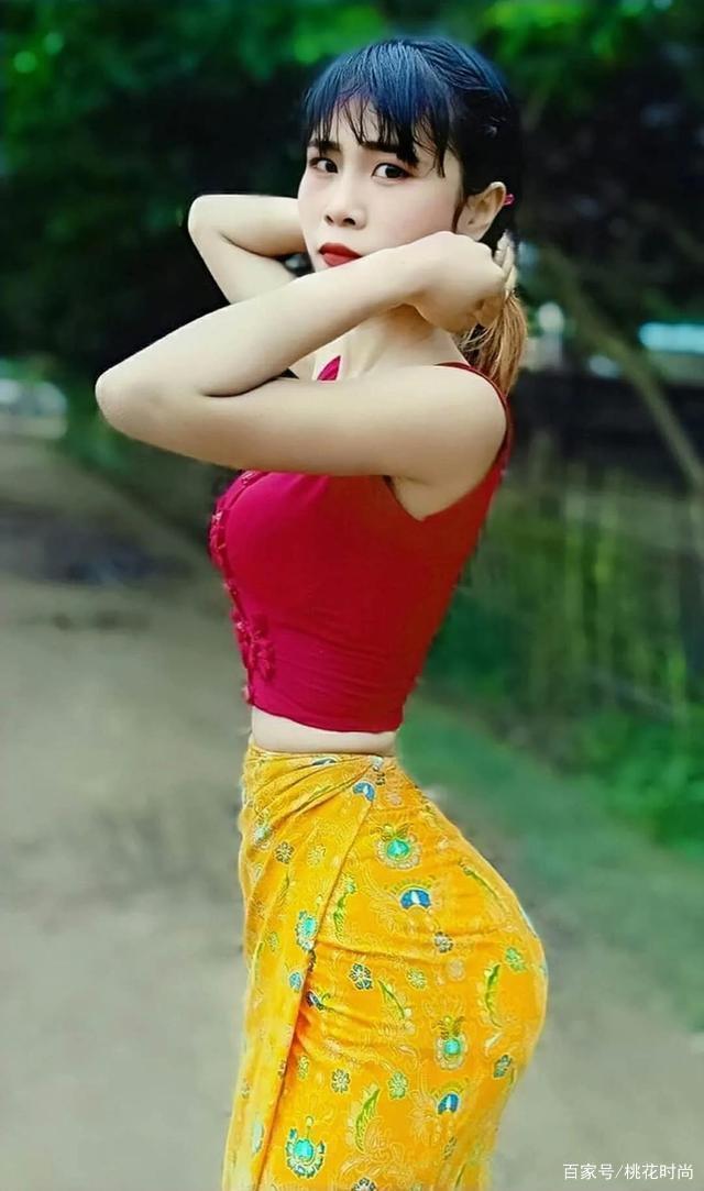 紧身衣|全球腰最细的女孩，比多数人的大腿还细，是啥概念