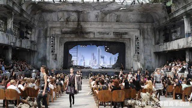 秀场|在华丽的时装背后,那些极具创意的秀场场景设计(上)