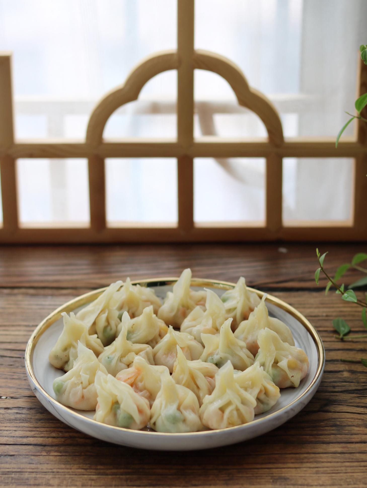 馄饨皮别再煮了，教你新吃法，10分钟做1锅营养美味，孩子抢着吃