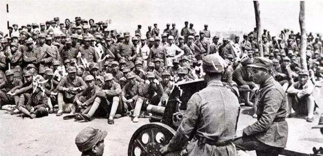 投降|东京大轰炸死伤更多，日本为何在原子弹后才投降上当受骗了