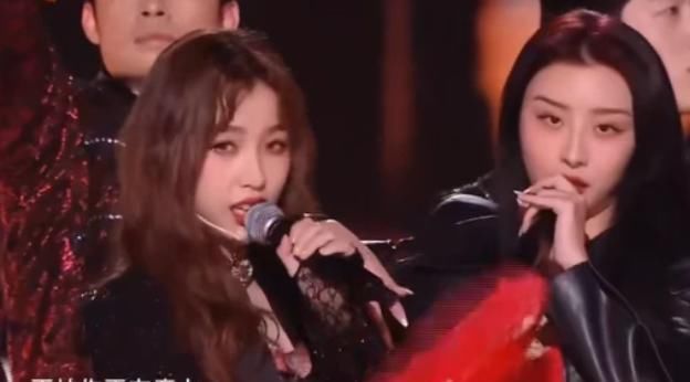 主持人|跨年晚会齐翻车,b站2亿观众失望而归,芒果老牌主持脸面不保