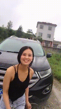 |搞笑GIF:买个儿童玩具用不着这么激动吧