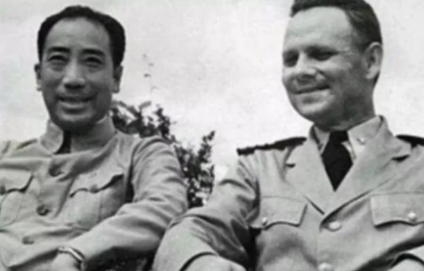 后气|1946年戴笠死后，蒋介石就查他的遗产，得知数目后气得破口大骂