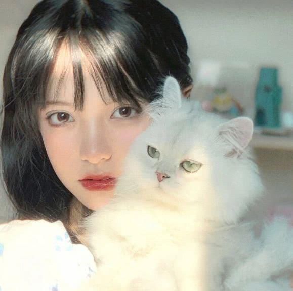 越长越大方的女生,八成逃不过“这3特征”,难怪异性缘爆棚被狂追