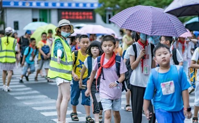 志愿者|宁德蕉城：家长志愿者护航学生安全