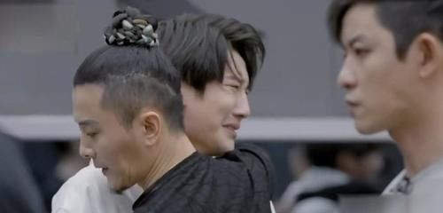 披荆斩棘的哥哥|《披荆斩棘的哥哥》又出幺蛾子,专家团评分荒谬至极