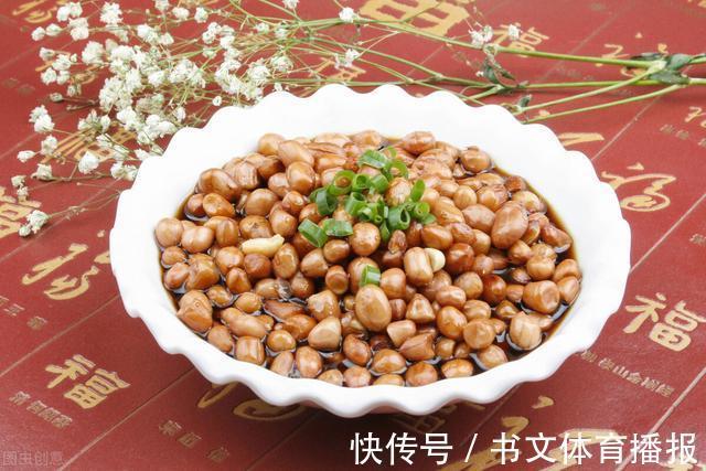 下酒菜|清炒花生米吃起来要酥脆,能掌握这5种技巧,炒出来的花生米好吃