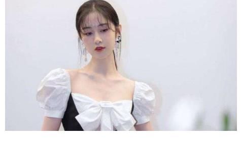 湖南台女主持人大洗牌,五小花两人已掉队,新人迅速上位