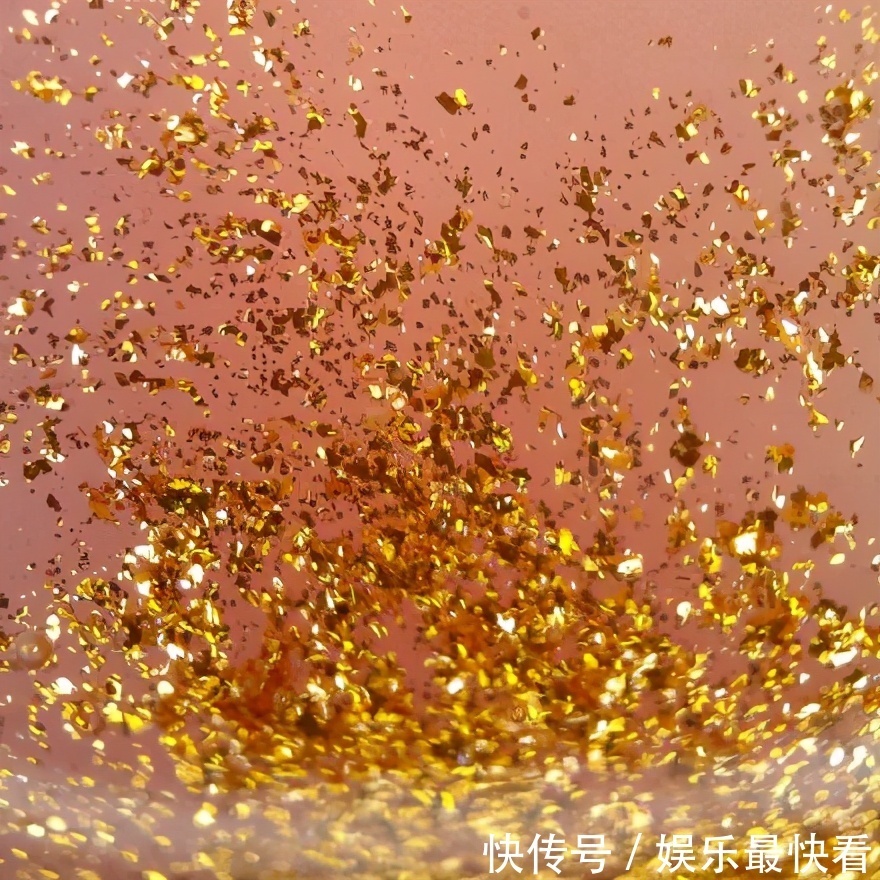 最近流行显微镜皮肤缺水测试?比美容院仪器还好使!直观又省钱