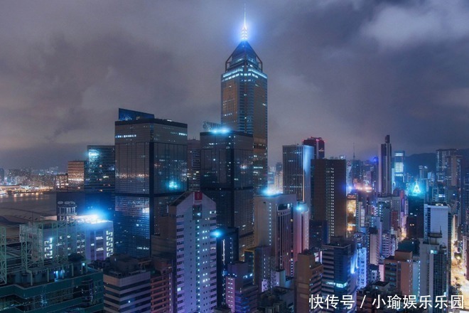 所有者|买二手房过户先付款还是先过户,内行人发出“警告”:选错了可能有麻烦!