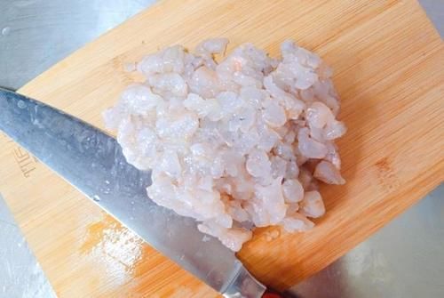  冬天，吃牛羊肉不如吃它，12元1斤，高蛋白低脂肪，做成汤真鲜