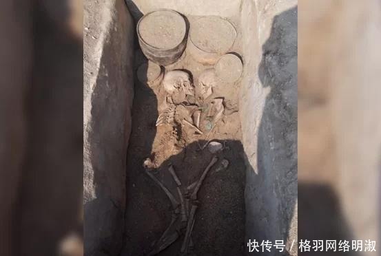 中亚|中亚出土古墓,考古学家感叹:这才是爱情,他们拥抱4000年